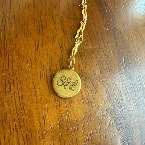 Round charm Pendant Necklace